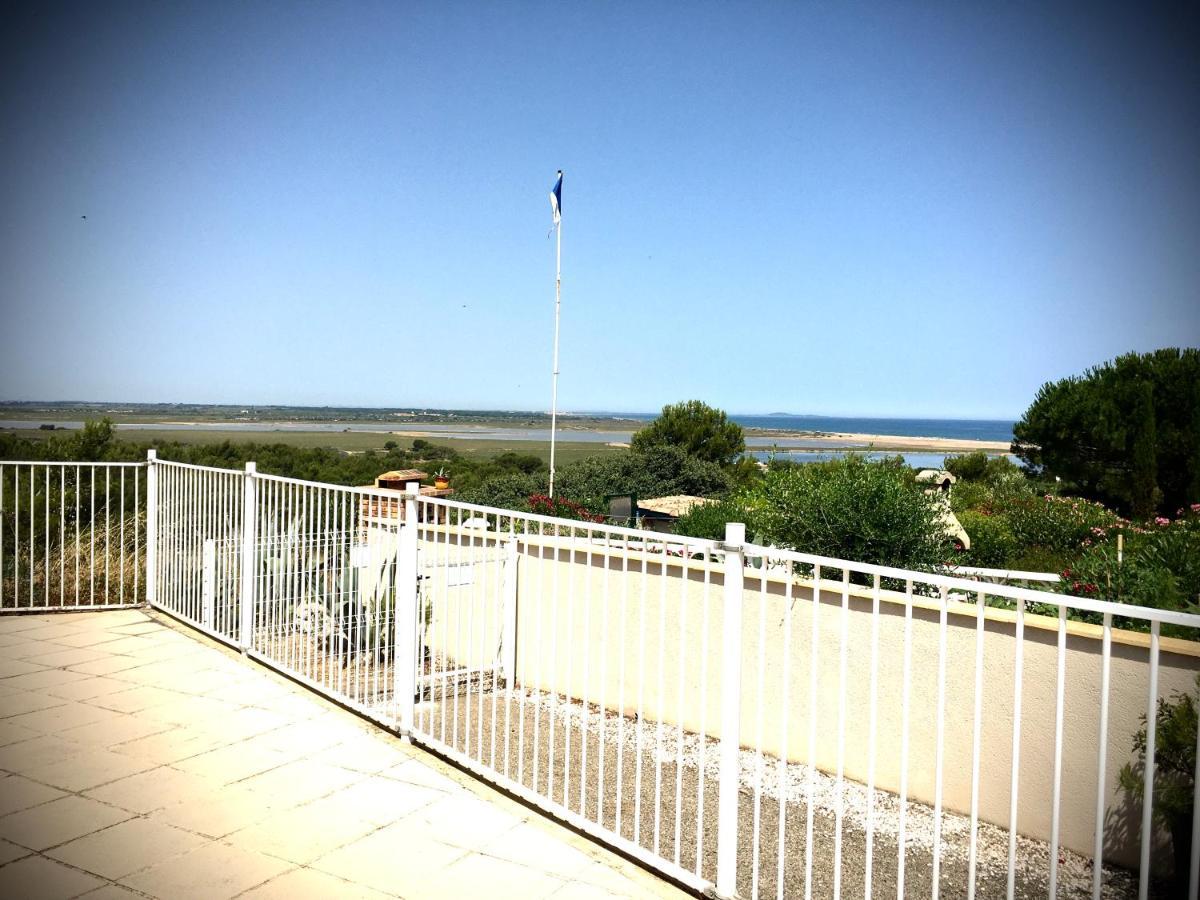 Proche Narbonne - AUDE 11- Saint pierre la Mer - ravissant pavillon plain pied F2- vaste terrasse - résidence avec piscine à 800M de la plage -Climatisé- parking privé - wifi gratuit Saint-Pierre-la-Mer (Aude) Exterior foto
